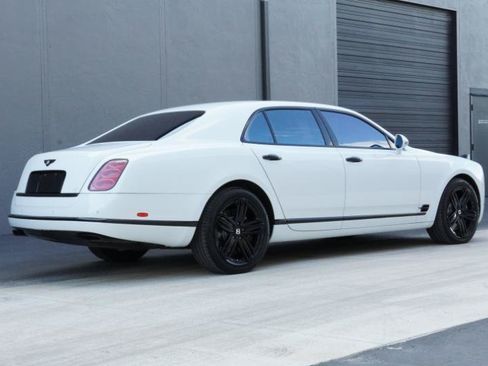 Used 2012 Bentley Mulsanne RWD image 19
