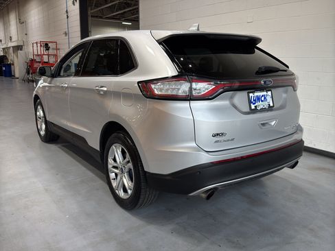 Used 2018 Ford Edge Titanium w/ Equipment Group 301A AWD/4WD image 3