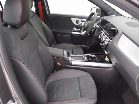 New 2025 Mercedes-Benz GLA 35 AMG 4MATIC image 15