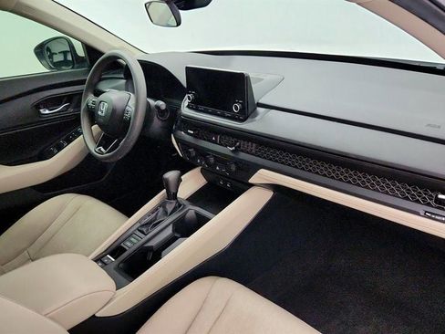 Used 2024 Honda Accord EX image 25