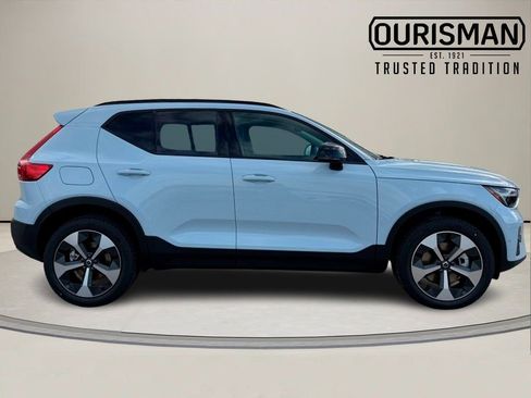 New 2026 Volvo XC40 B5 Plus w/ Protection Package Premier image 6