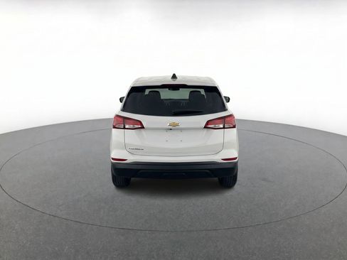 Used 2024 Chevrolet Equinox LS w/ Driver Confidence II Package FWD image 6