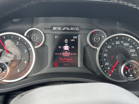 New 2027 RAM 3500 Big Horn AWD/4WD image 23