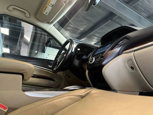 Used 2020 Acura MDX FWD image 16