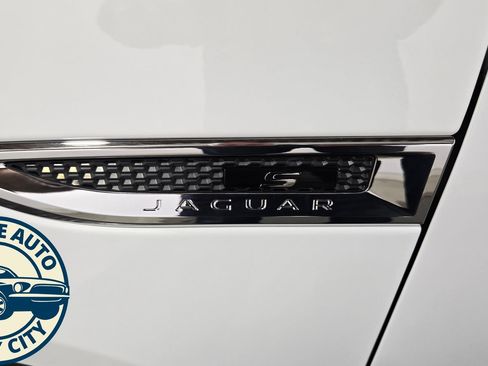 Used 2019 Jaguar E-PACE S AWD/4WD image 29