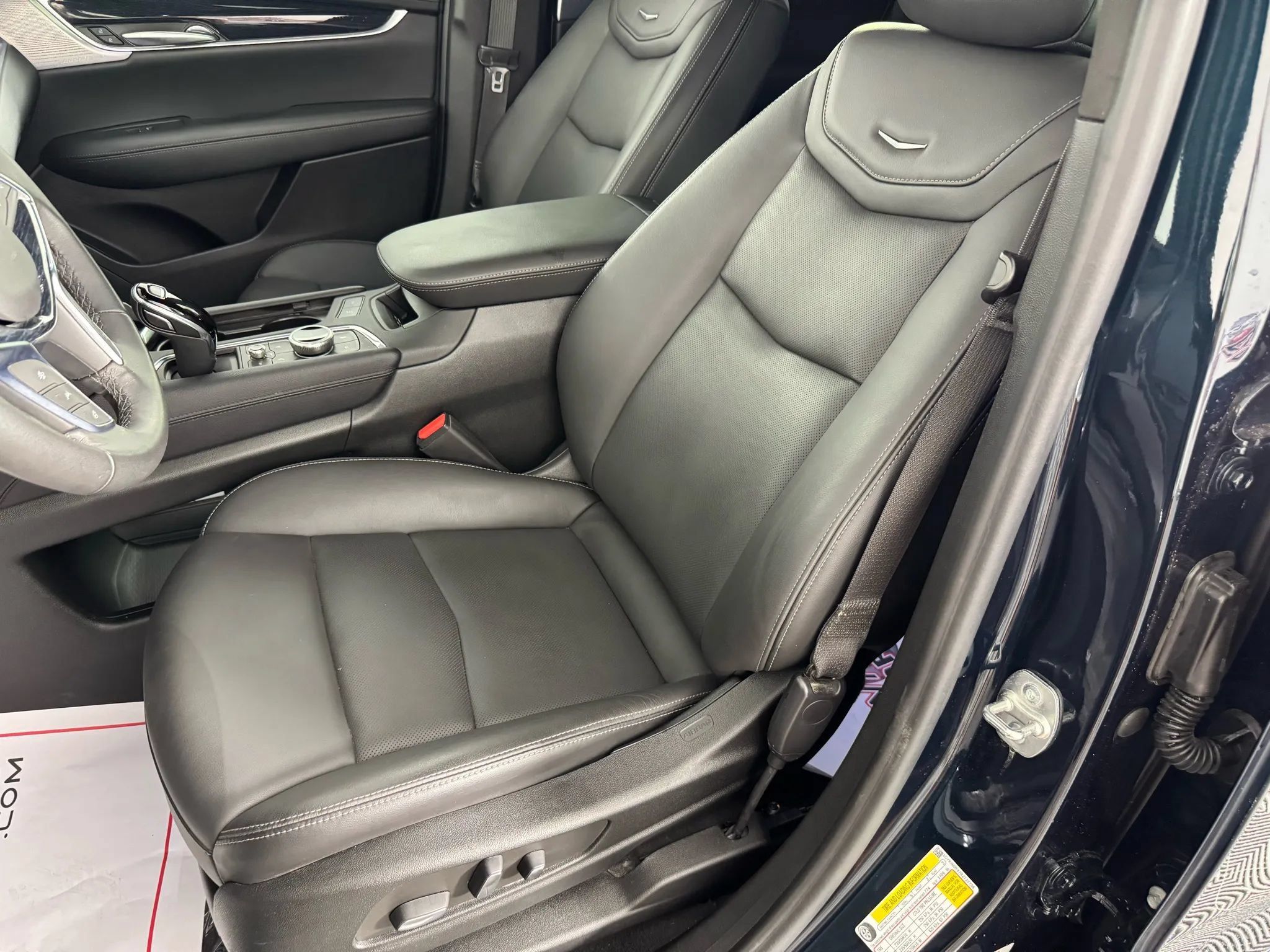 Used 2024 Cadillac XT5 Premium Luxury w/ LPO, Floor Liner Package AWD/4WD image 35