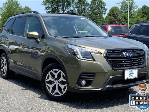 Certified 2023 Subaru Forester Premium w/ Popular Package #2 AWD/4WD image 2