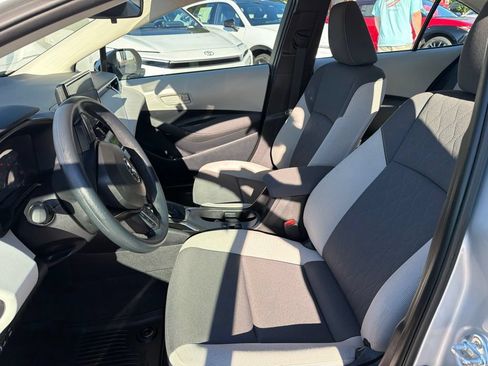 Used 2025 Toyota Corolla LE FWD image 19