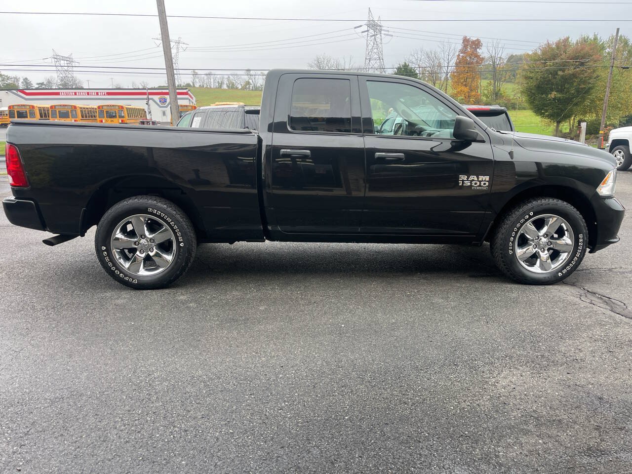 Used 2019 RAM 1500 Express w/ Express Value Package AWD/4WD image 5