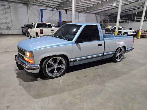 Used 1989 Chevrolet Silverado 1500 2WD Regular Cab image 1