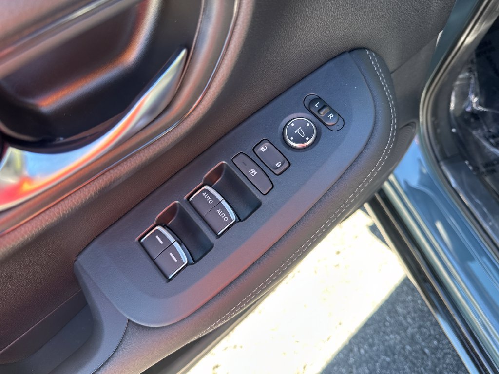 New 2027 Honda HR-V EX-L image 13