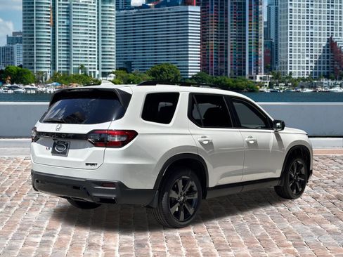 New 2026 Honda Pilot Sport image 5