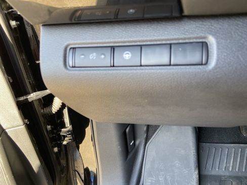 Used 2024 Nissan Pathfinder SV FWD image 49