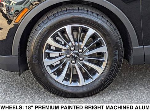 Used 2023 Lincoln Nautilus AWD w/ Premium Package image 9