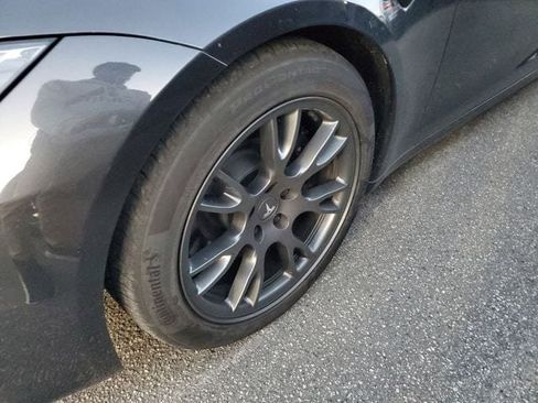 Used 2024 Tesla Model S image 6