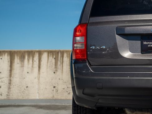 Used 2015 Jeep Patriot Sport w/ Power Value Group AWD/4WD image 9