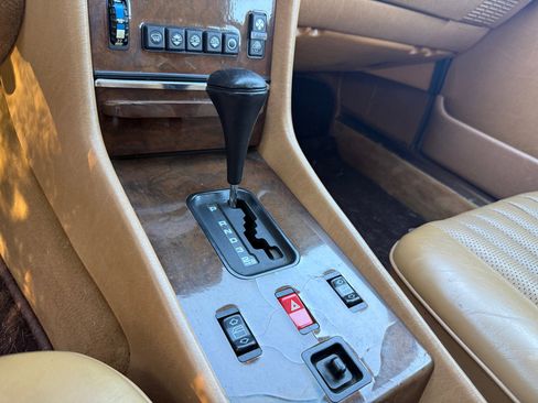 Used 1989 Mercedes-Benz 560 SL image 24