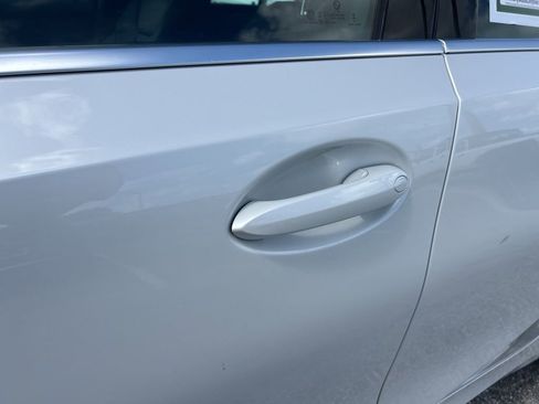 Used 2025 BMW 330i xDrive Sedan image 21