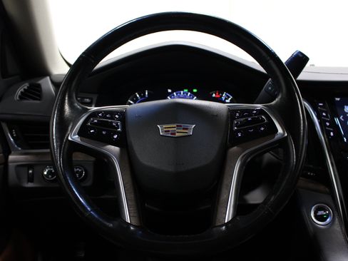 Used 2017 Cadillac Escalade Luxury w/ LPO, Radiant Package AWD/4WD image 12