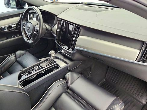 Used 2020 Volvo S90 T6 R-Design w/ Protection Package Premier image 24