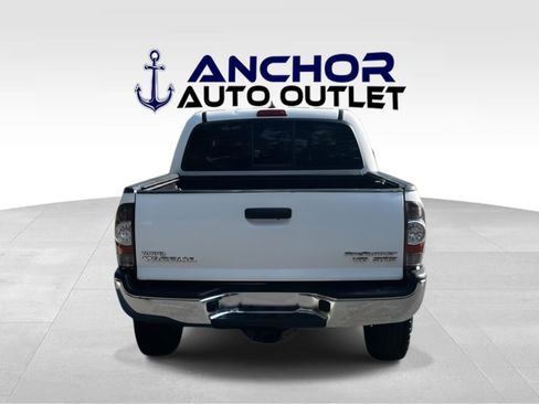 Used 2015 Toyota Tacoma PreRunner w/ SR5 Package image 7