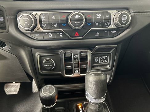 New 2025 Jeep Wrangler Sahara w/ Technology Group image 22