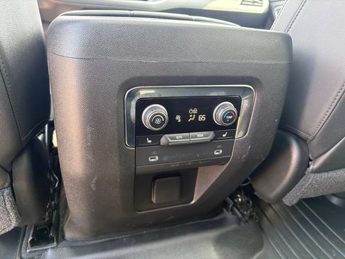 Used 2021 Chevrolet Tahoe LT w/ Luxury Package AWD/4WD image 20
