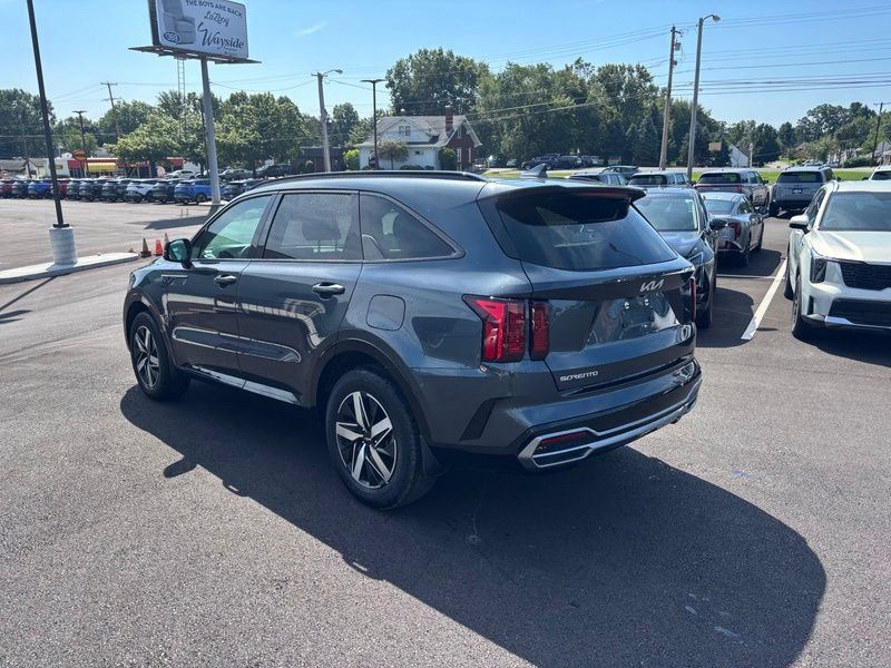 Certified 2023 Kia Sorento S w/ Panoramic Sunroof Package FWD image 6