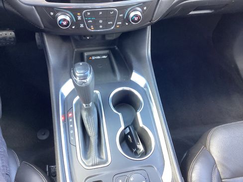 Used 2018 Chevrolet Traverse Premier w/ Driver Confidence II Package image 22