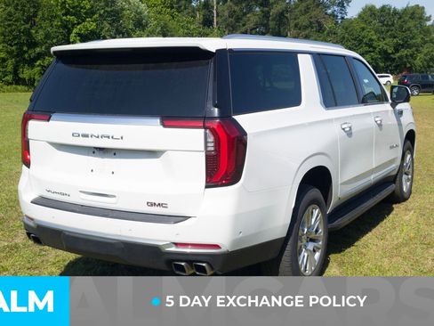Used 2025 GMC Yukon XL Denali AWD/4WD image 4