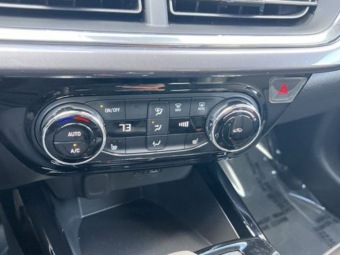 Used 2025 Chevrolet Trax ACTIV w/ Driver Confidence Package image 17