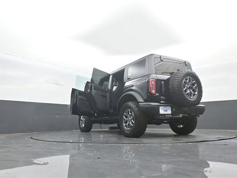 New 2025 Ford Bronco Badlands image 39