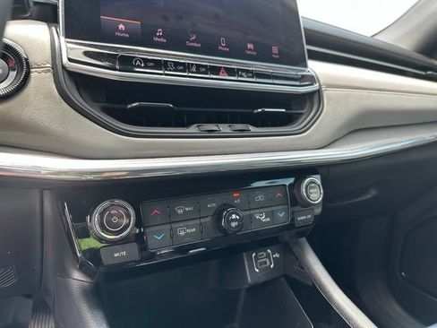 Used 2023 Jeep Compass Limited AWD/4WD image 26