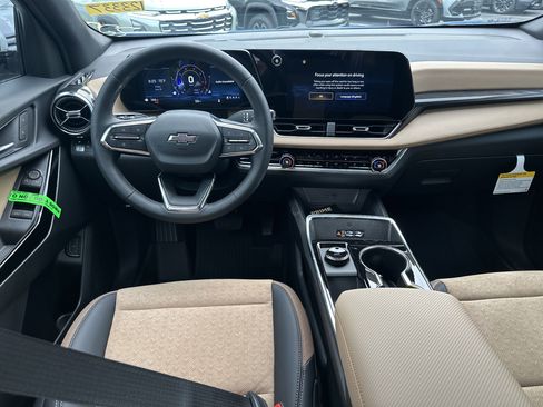 New 2026 Chevrolet Equinox ACTIV w/ LPO, Floor Liner Package image 22