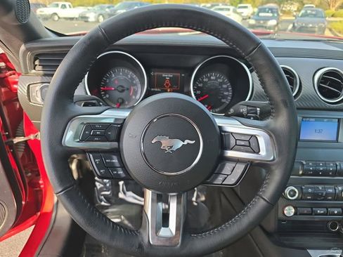Used 2019 Ford Mustang Coupe image 17