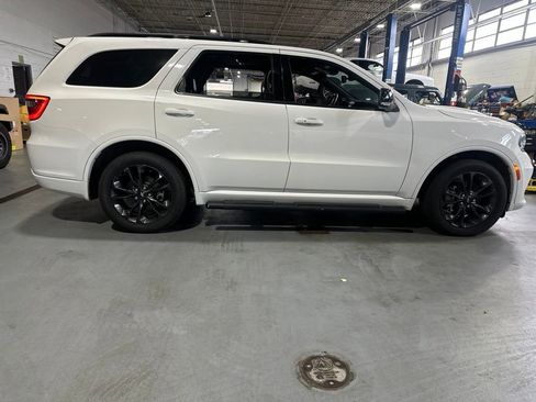 Used 2024 Dodge Durango GT RWD image 3