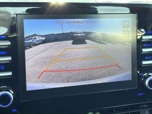 Certified 2022 Hyundai Ioniq SE image 10