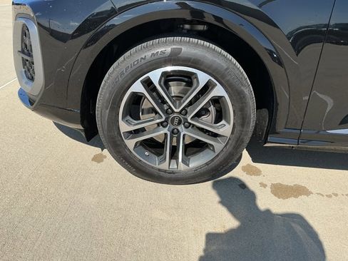 Used 2025 Audi Q5 Prestige image 9