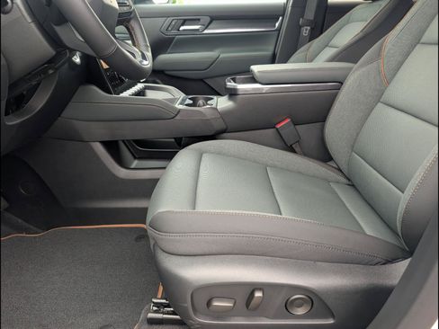 New 2026 GMC Terrain AT4 w/ Convenience Package III AWD/4WD image 11