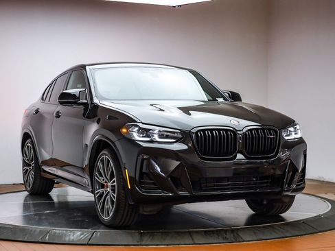 Certified 2023 BMW X4 M40i w/ Premium Package image 3