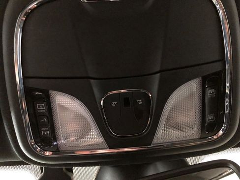 Used 2021 Jeep Cherokee Latitude Lux 80th Anniv w/ Quick Order Package 26U 80TH image 19