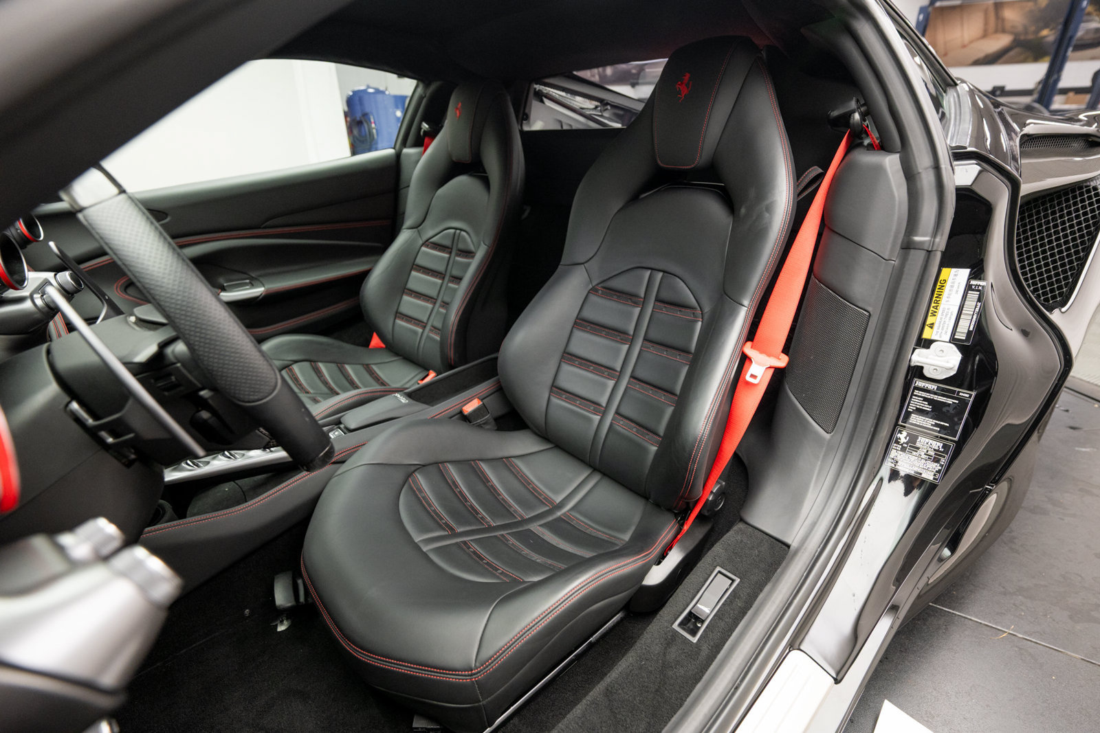 Used 2022 Ferrari F8 Tributo RWD image 13