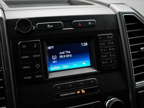 Used 2017 Ford F150 XLT image 27