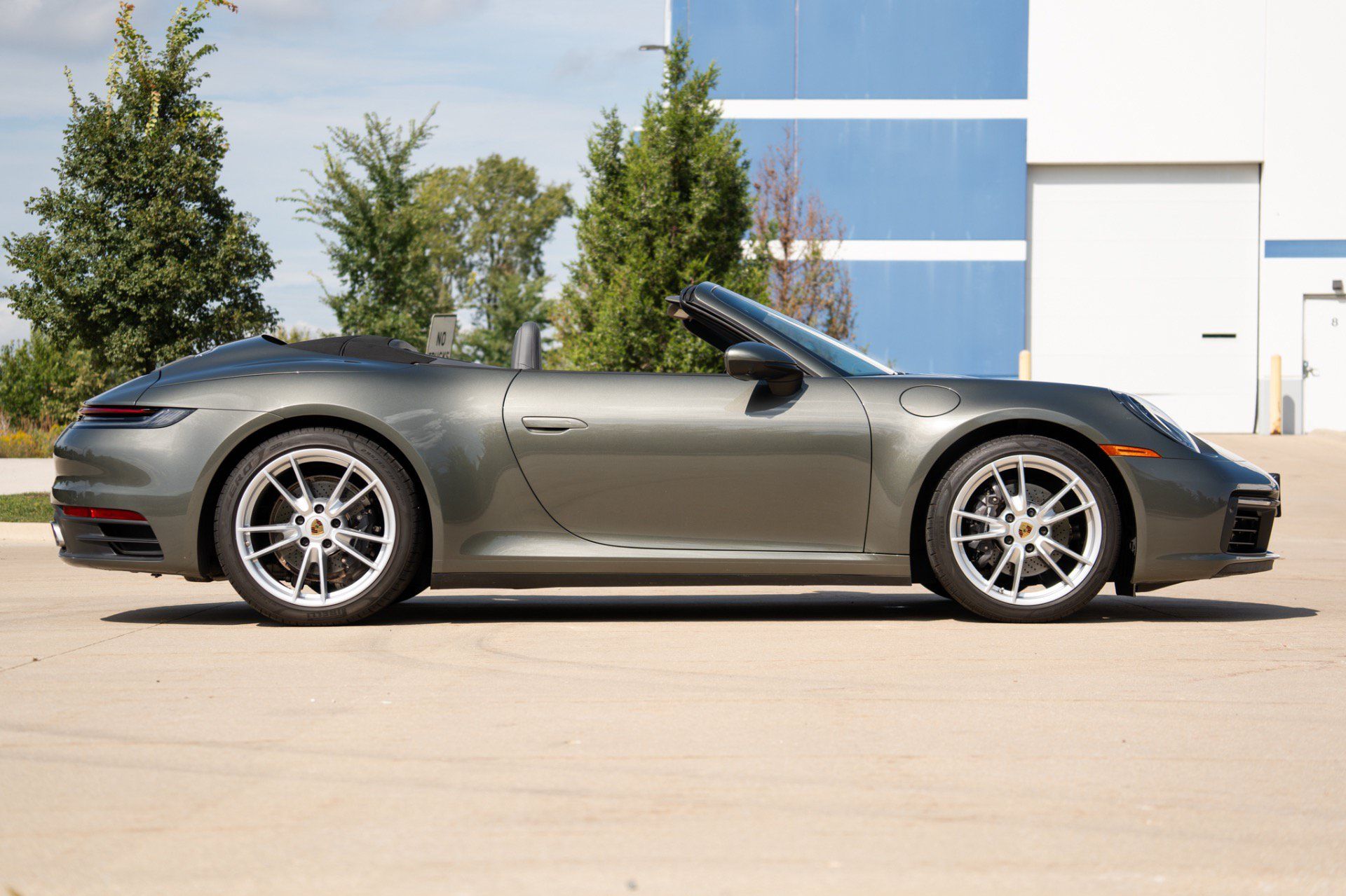 Used 2022 Porsche 911 Carrera RWD image 16