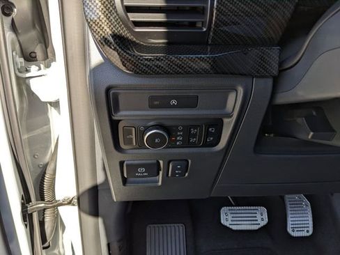 New 2025 Ford F150 Lariat w/ Equipment Group 501A Mid image 29