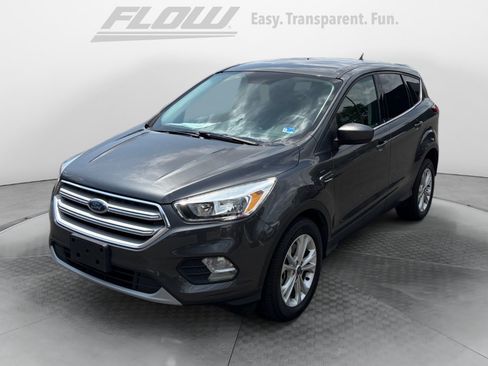 Used 2019 Ford Escape SE AWD/4WD image 4