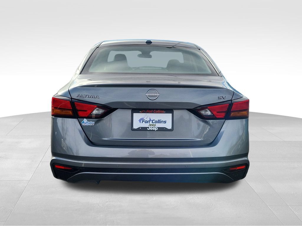 Used 2023 Nissan Altima 2.5 SV FWD image 5