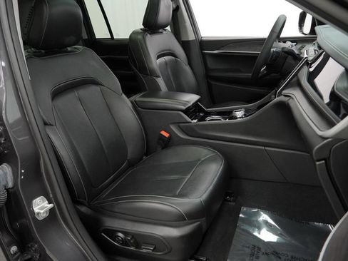 Certified 2022 Jeep Grand Cherokee Limited 4xe w/ Luxury Tech Group II AWD/4WD image 48