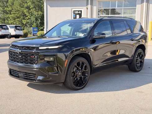 Used 2024 Chevrolet Traverse RS w/ LPO, Floor Liner Package FWD image 7