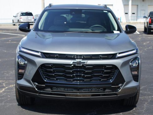 Used 2026 Chevrolet Trax ACTIV w/ Driver Confidence Package FWD image 24